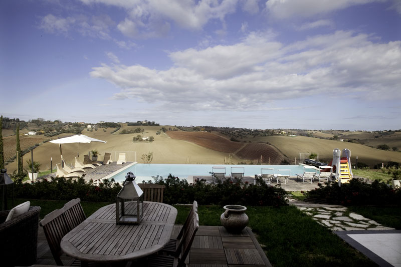 Foto vakantiehuis casa di seta uitzicht met zwembad